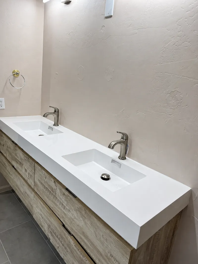 Double vanity, Bathroom Renovation 1 by Altitude Renovation